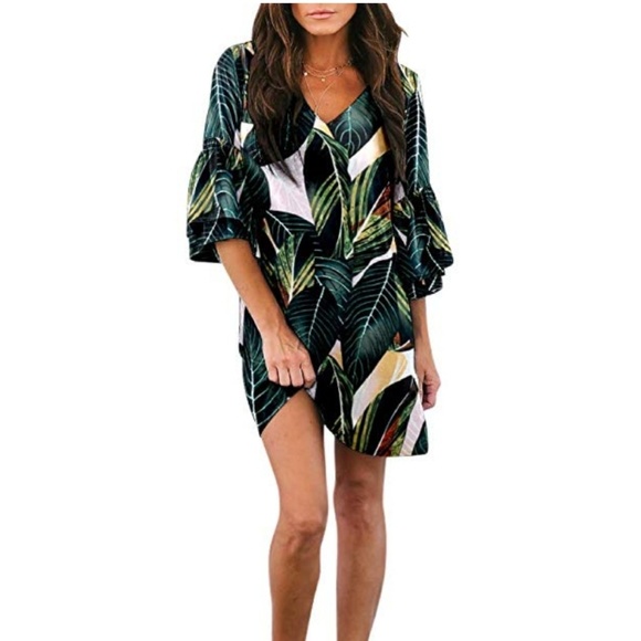 Dresses & Skirts - Bell sleeve shift dress